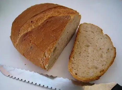 Pain au fromage blanc et à la ciboulette
