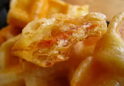 petites gaufres feuilletées au pesto