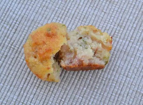 Mini muffins au jambon et petits suisses persillé
