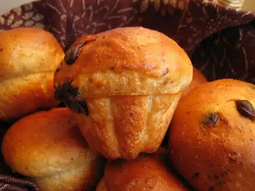 Briochettes aux noisettes et pépites de chocolat ou fourrées au Nutella