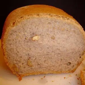 Pain au vin et aux noix