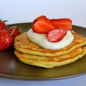 Crumpets aux fraises et au yaourt