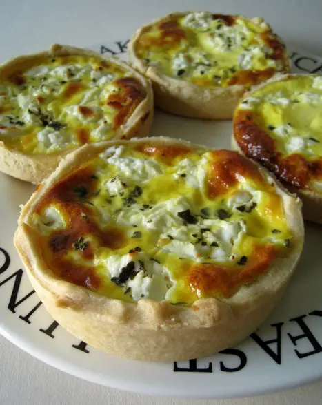 Quiches au poulet et chèvre frais