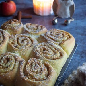 roulés aux pommes et à la cannelle