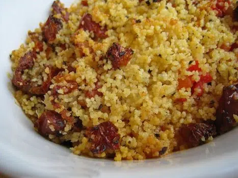 Crumbles aux légumes d'été et chorizo