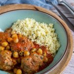 Boulettes de viande sauce tomate et pois chiches