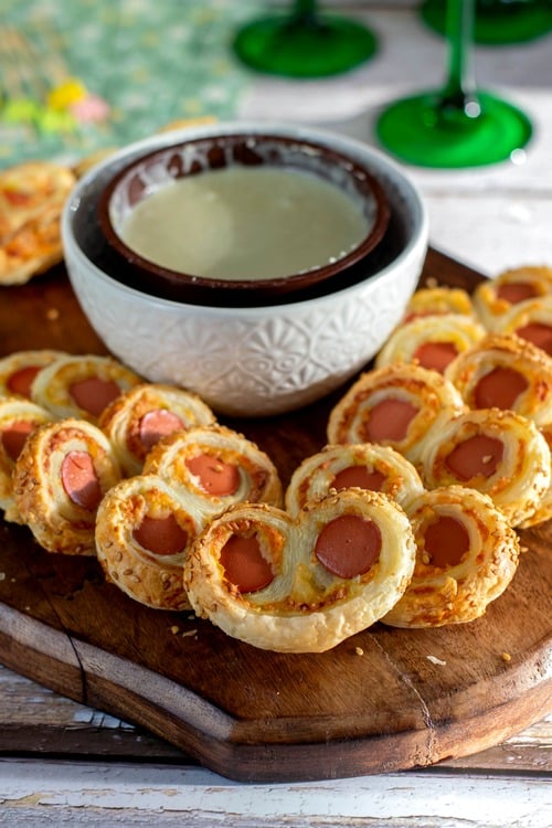 palmiers feuilletés à la saucisse