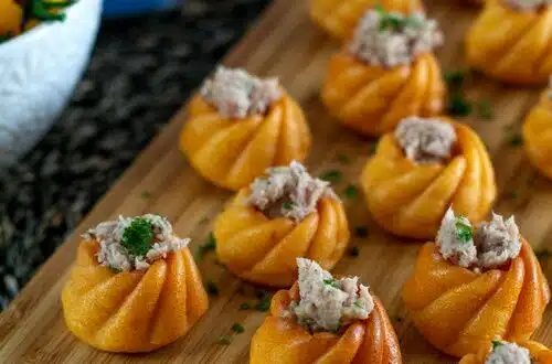 mini spirales à la tomate et aux rillettes