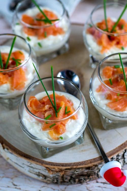 verrines de mousse d'asperges et saumon fumé