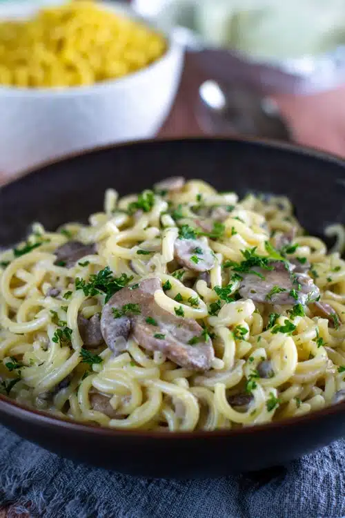 spaghetti sauce crémeuse aux champignons