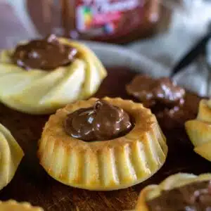 Twists aux blancs d'oeufs et beurre de cacahuètes