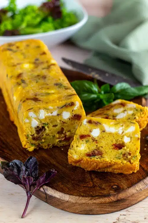 cake aux tomates séchées et feta