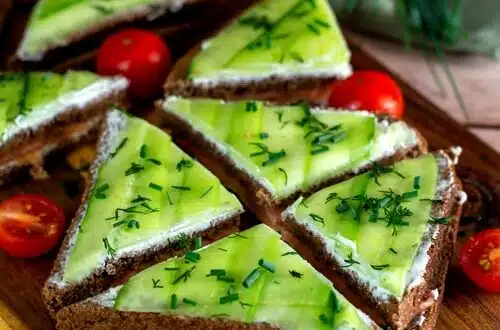 sandwichs truite fumée et concombre