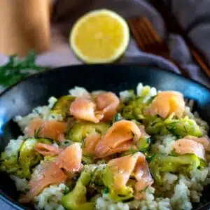 risotto au saumon fumé et courgettes