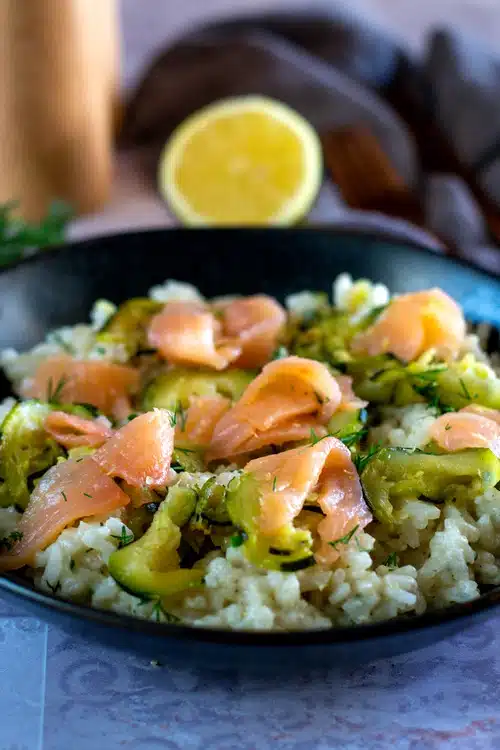 risotto au saumon fumé et courgettes